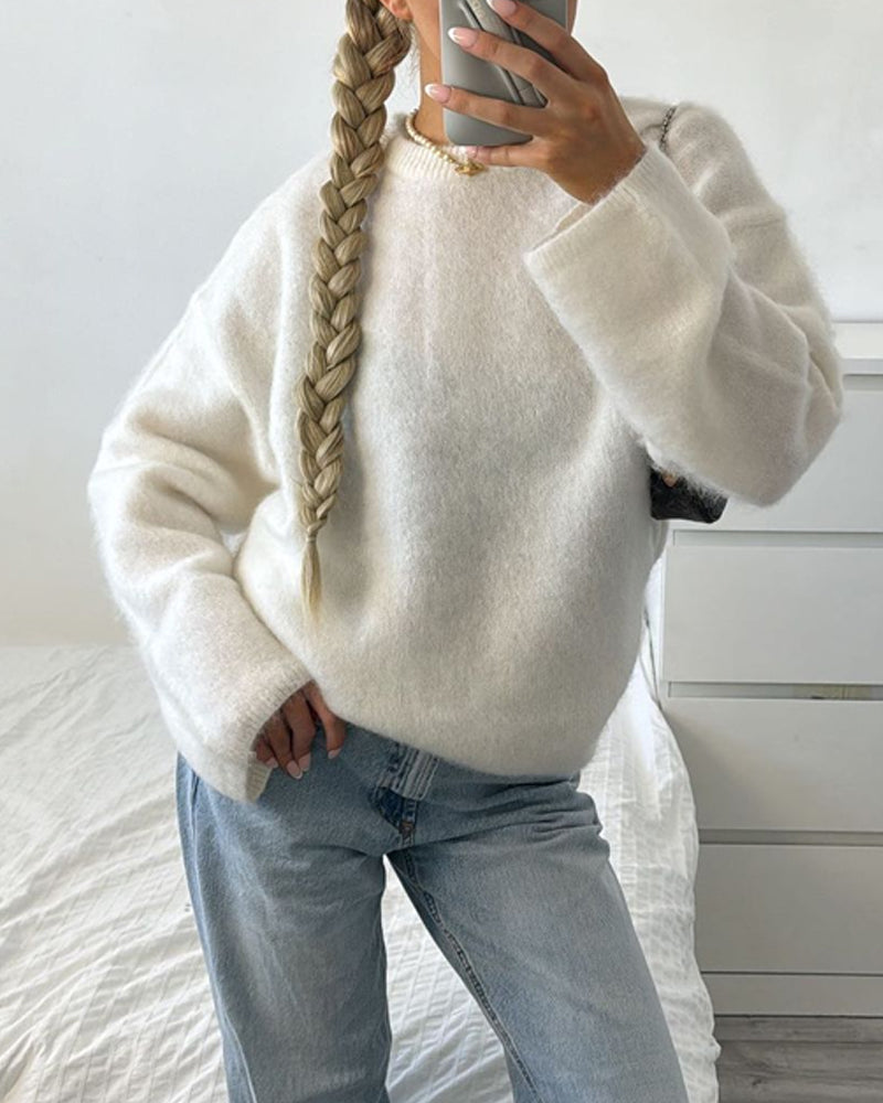 Daisy | Elegant fluffy round neck sweater