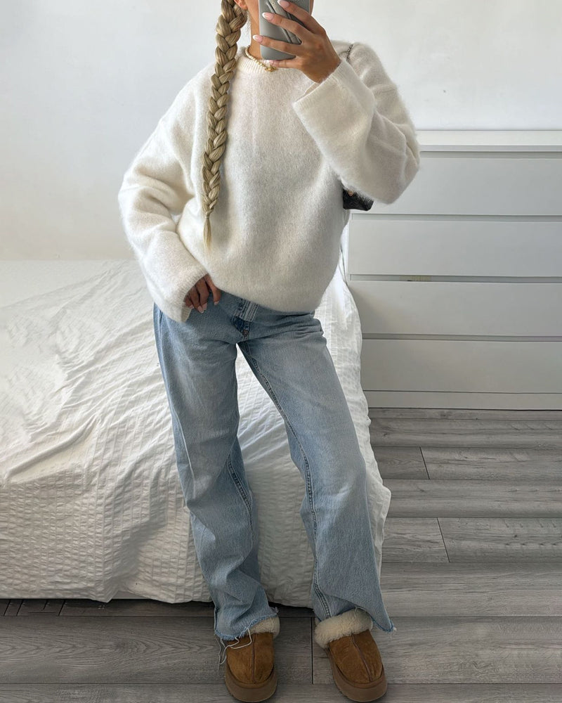 Daisy | Elegant fluffy round neck sweater